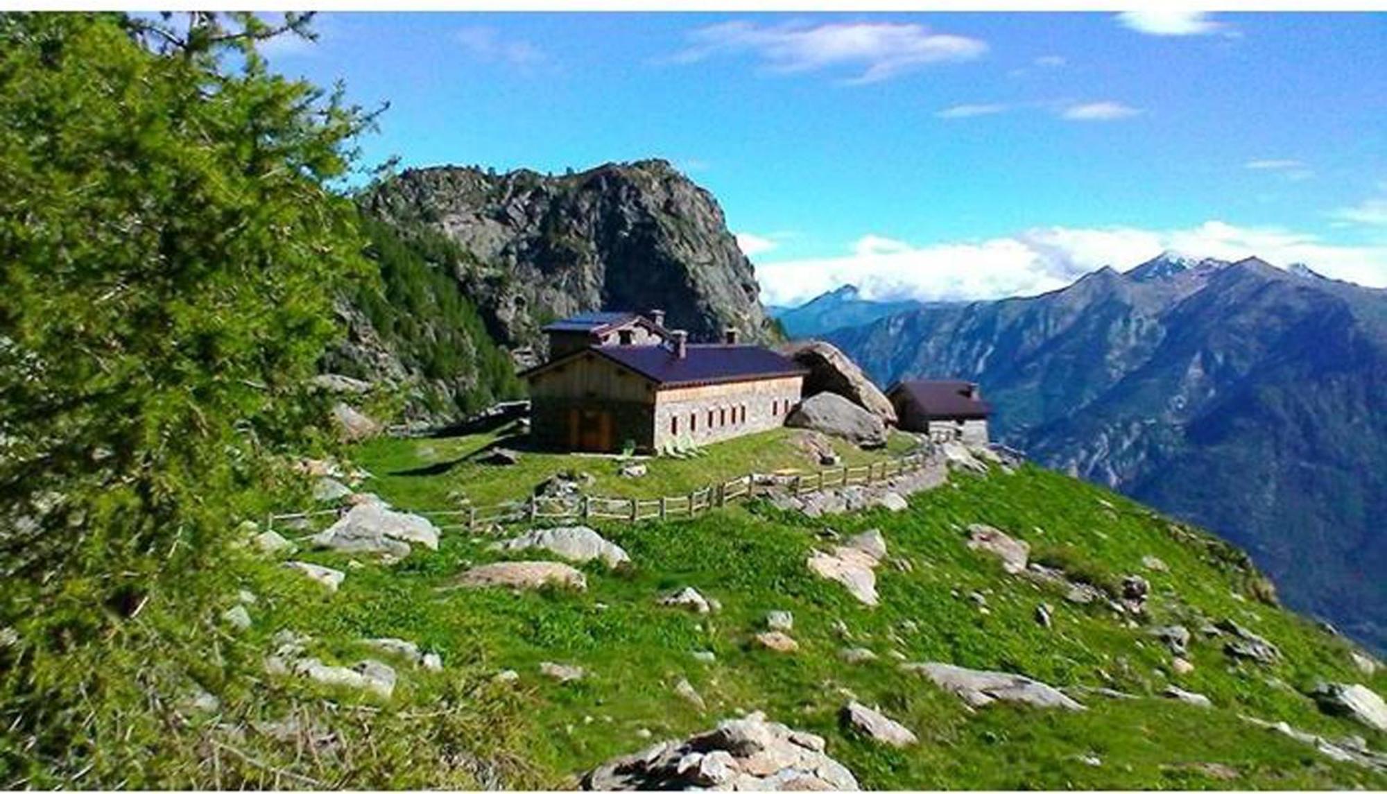 Willa Rifugio Alpe Bonze Donnaz Zewnętrze zdjęcie
